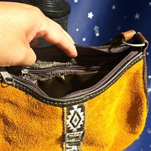 Artesanal shoulder bag